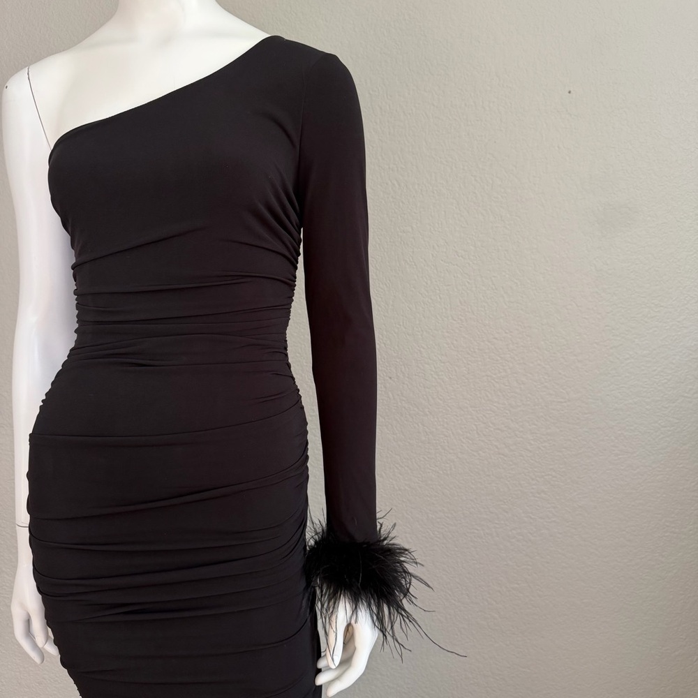 City Studios Ruched One Shoulder Black Gown Feather Sleeve Formal Juniors 0 - Picture 7 of 10
